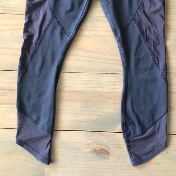 Athleta Aura Sonar Capri Mesh Leggings Navy Blue - Picture 5 of 10